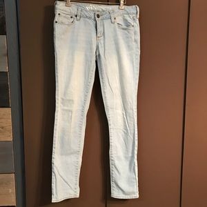 Bullhead brand jeans